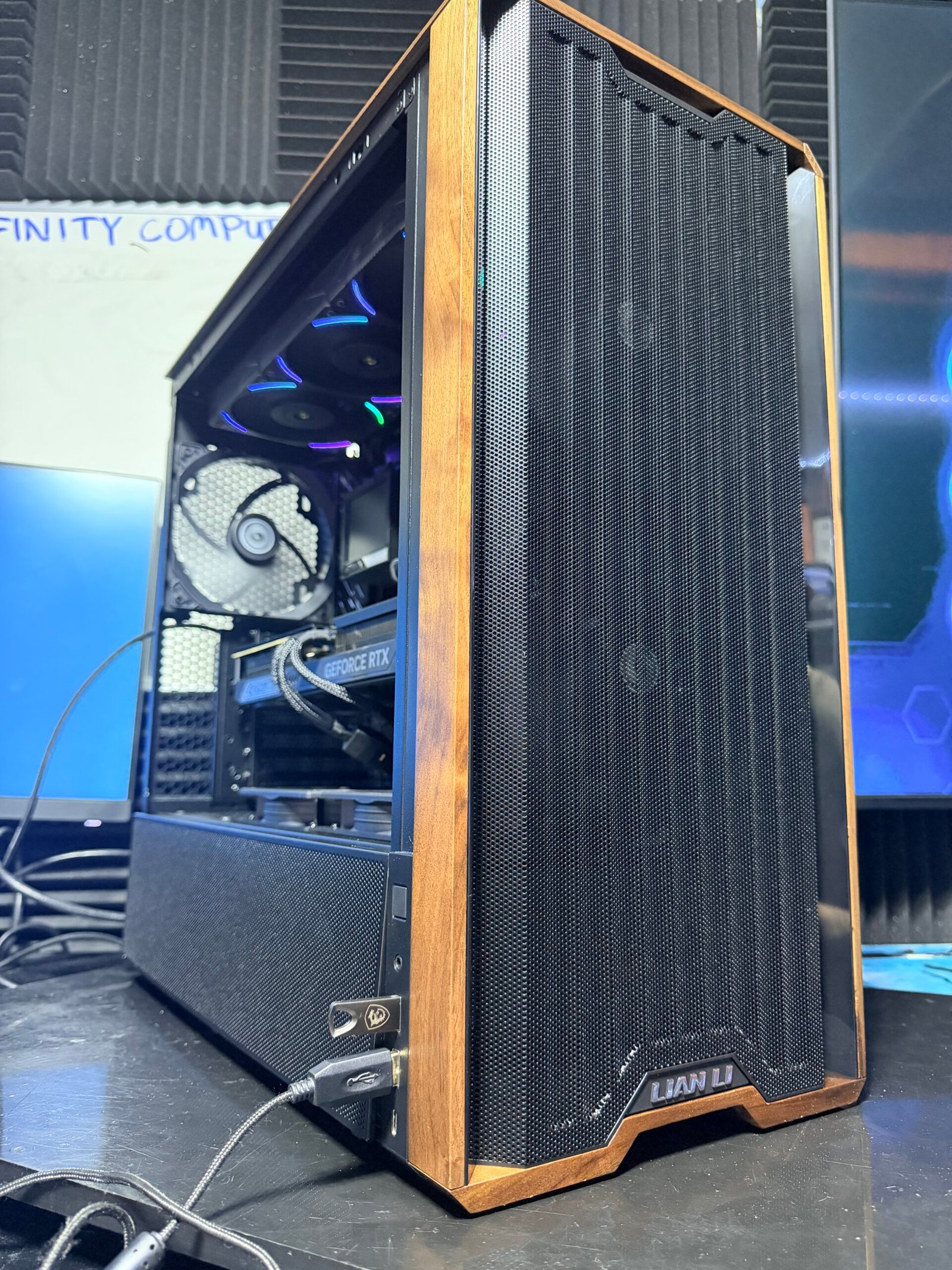 Infinity Eclipse – RTX 5090 Gaming PC
